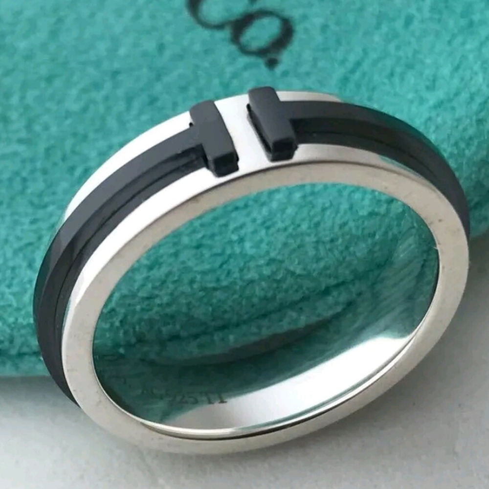 Tiffany & Co. Tiffany T Ceramic Sterling Silver Ring Size 6.5 unisex